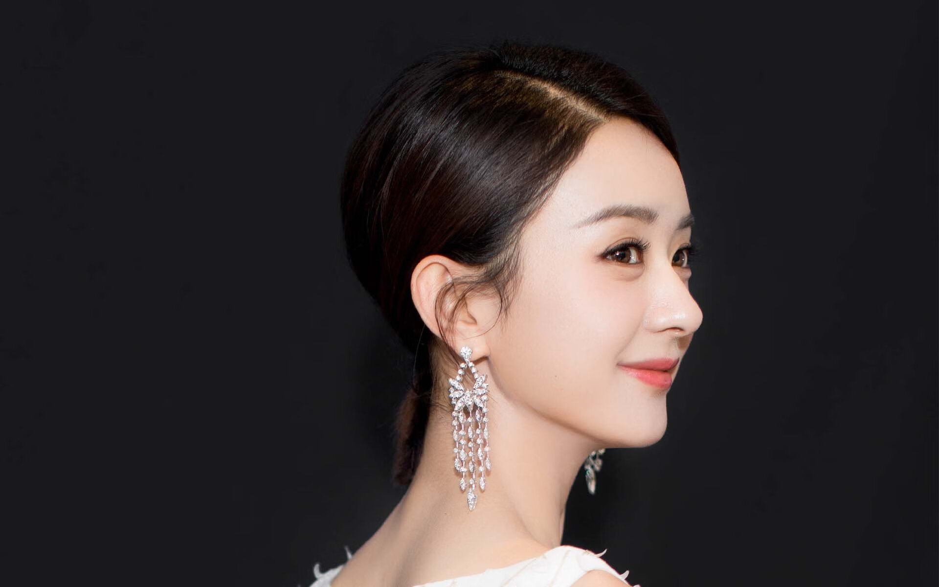 九游（jiuyou.com）游戏-国足替补阵容亮眼，替补席成制胜关键，国足主力1_3替补